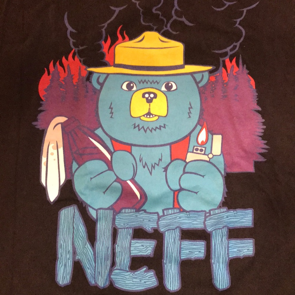 Neff Men’s XL Smokey Bear Tee